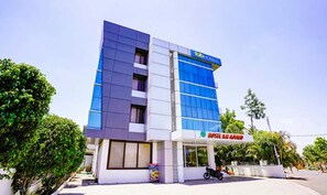 Exterior - Fabhotel Sai Govind (Rahata)