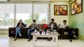 Kawasan tempat duduk lobi