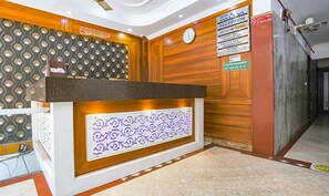 Reception - Fabexpress Station Ii (New Delhi)