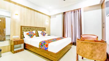 Quarto luxo | Roupas de cama premium, cofres nos quartos, Wi-Fi de cortesia