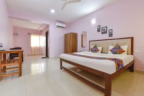 豪華客房 | 高級寢具、房內夾萬、免費 Wi-Fi、床單