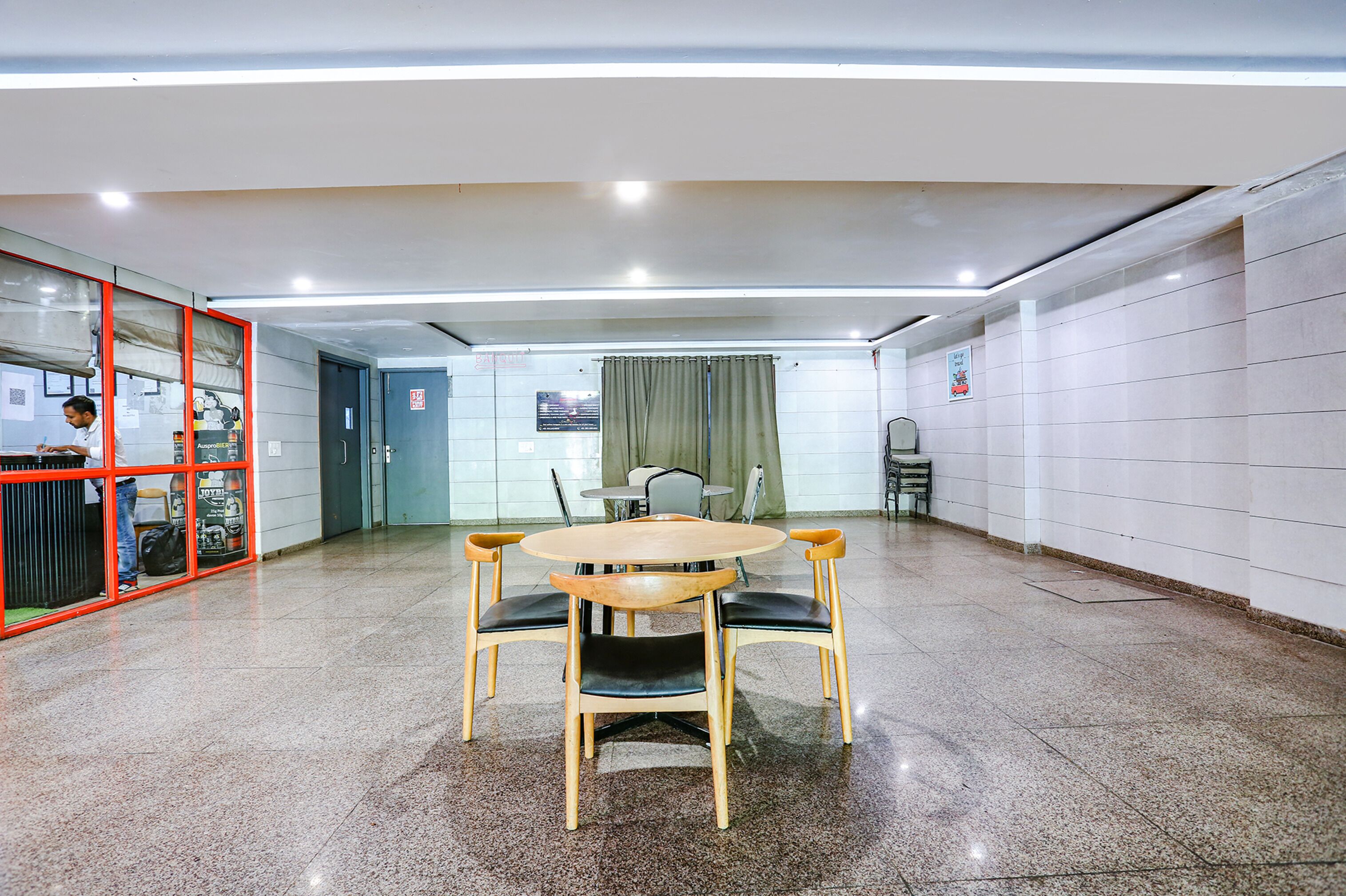 Foto - Super Townhouse Rohini Sector 23