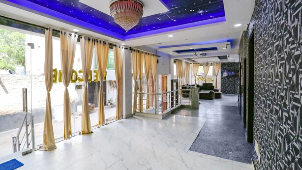 Lobby - FabHotel Royal Orbit (New Delhi)