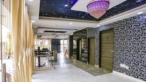 Lobby - FabHotel Royal Orbit (New Delhi)