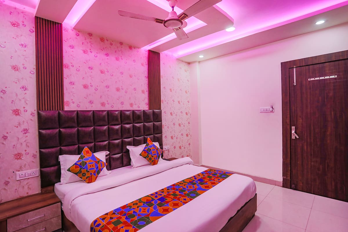 Executive Room | Egyptian cotton sheets, premium bedding, in-room safe, soundproofing