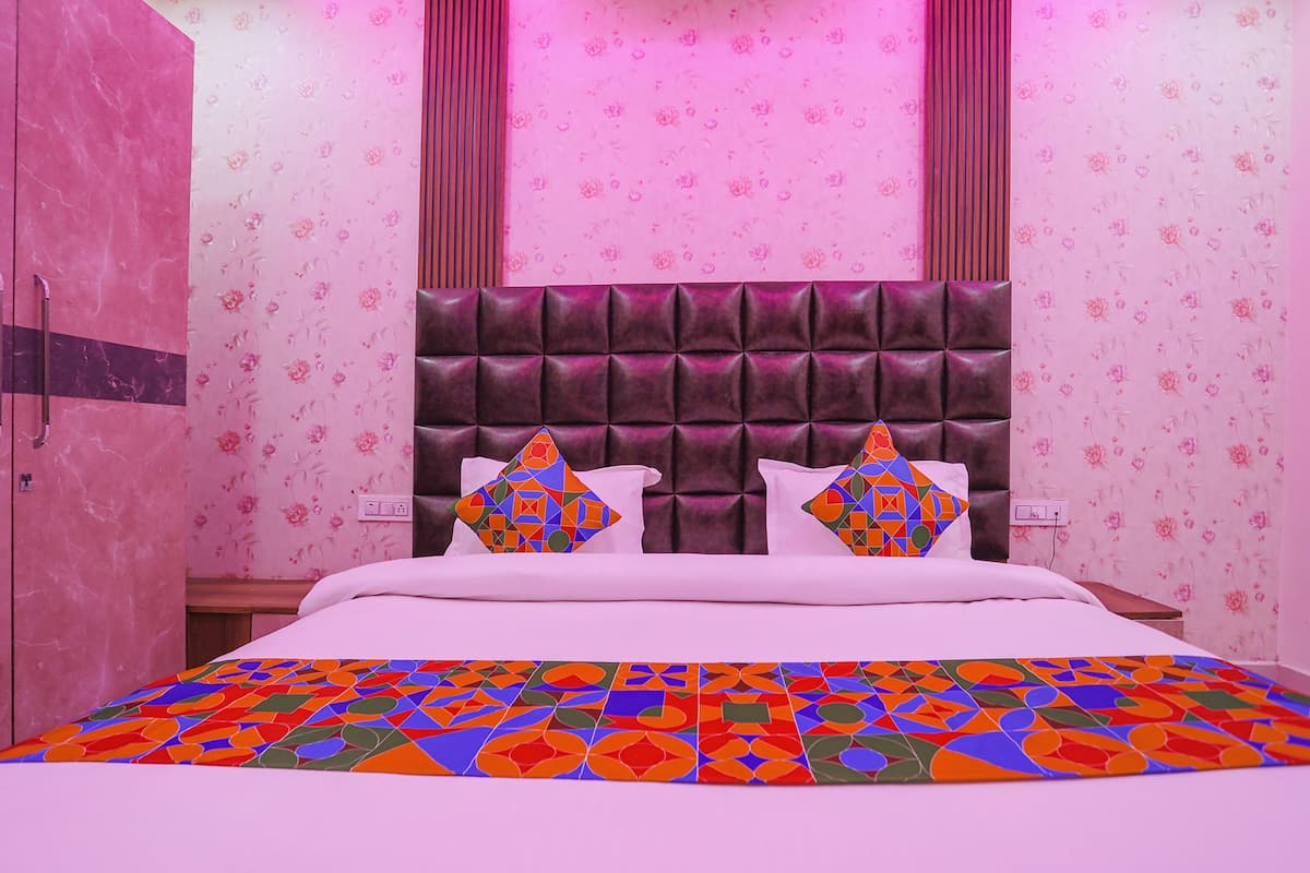 Executive Room | Egyptian cotton sheets, premium bedding, in-room safe, soundproofing