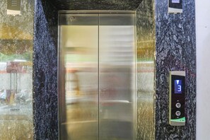 Lobby - Fabhotel Naman (Kanpur)