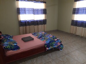 4 habitaciones, wifi y ropa de cama 