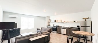 Downtown Clarksville’s  Perfect Location!