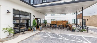 Downtown Clarksville’s  Perfect Location!