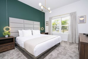 4 Schlafzimmer, Schreibtisch, Bügeleisen/Bügelbrett, kostenloses WLAN