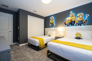 4 chambres, bureau, fer et planche à repasser, accès au Wi-Fi (inclus)