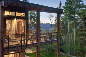 Outdoor dining - Elevated Mountain Ski Home by InvitedHome | New Remodel, Patio Views, Game Room (Mountain Village)