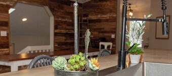 The Attic: Sandusky’s Premier Group & Sports Team Stay