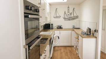 Fridge, dishwasher, electric kettle, toaster