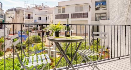 Espalter Onyx by Hello Homes Sitges