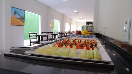 Desayuno buffet incluido todos los días