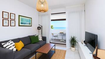 Apartment (1 Bedroom) | Living room