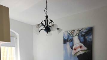 1 Schlafzimmer, Reisekinderbett, kostenloses WLAN, Bettwäsche