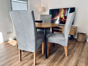 Dining - Apartment Euregio II - Terrace & close to the clinic (Nordhorn)