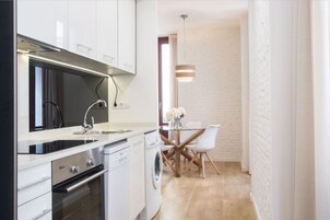 Apartamento clássico, 1 quarto (R-11) | Cozinha privada