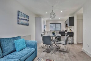 Smart TV - Magnificent, renovated whole house with garden (Sheffield)