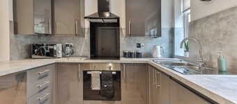 Cosy, Exclusive Sheffield House near Peak district