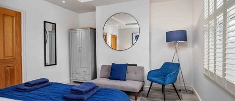 4 soverom, strykejern/-brett, reiseseng for barn og wi-fi (inkludert)