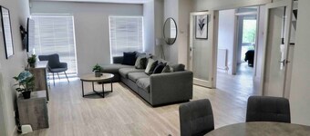 3 BR Bungalow close to Peak District with Garden