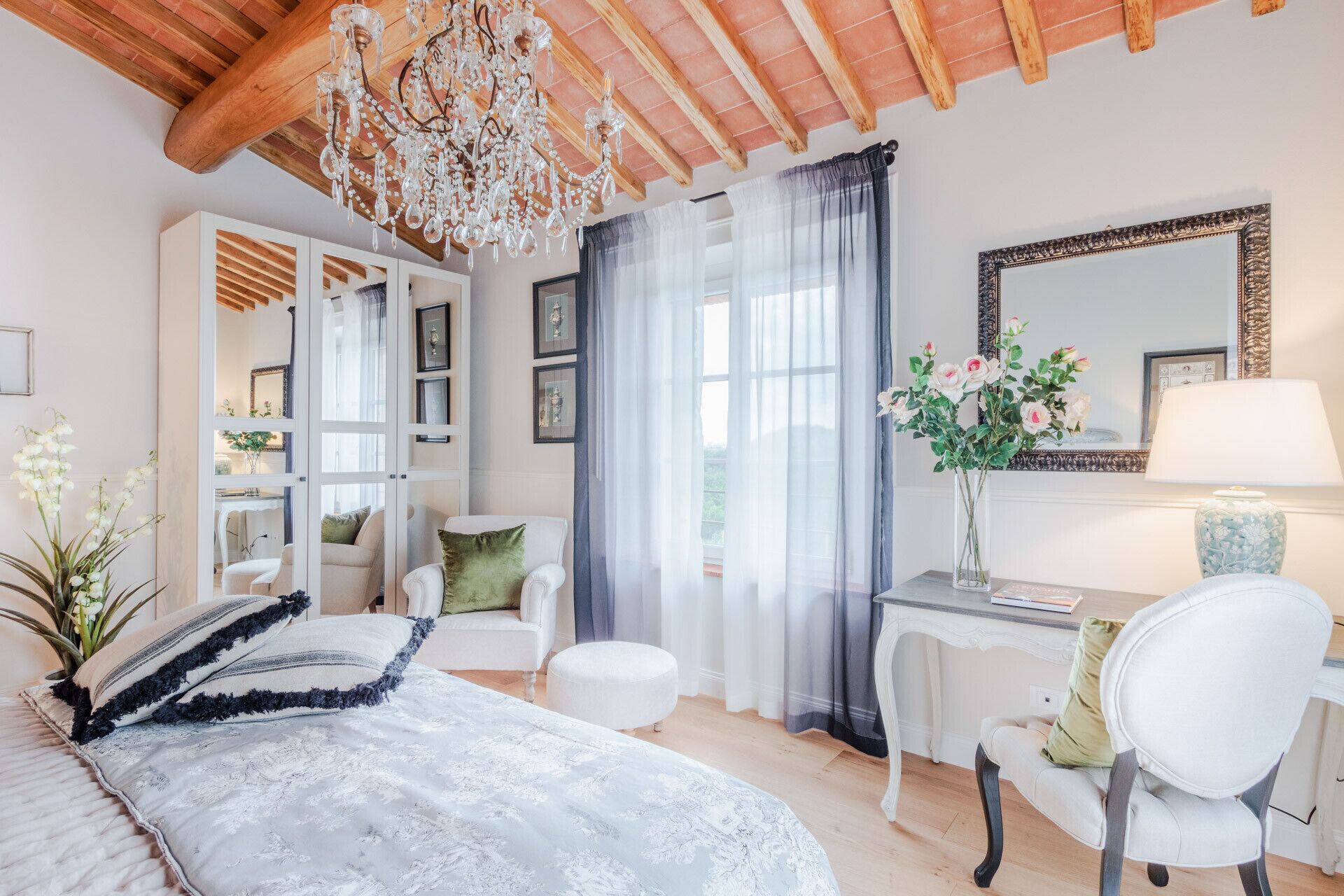 3 chambres, fer et planche à repasser, Wi-Fi gratuit, draps fournis