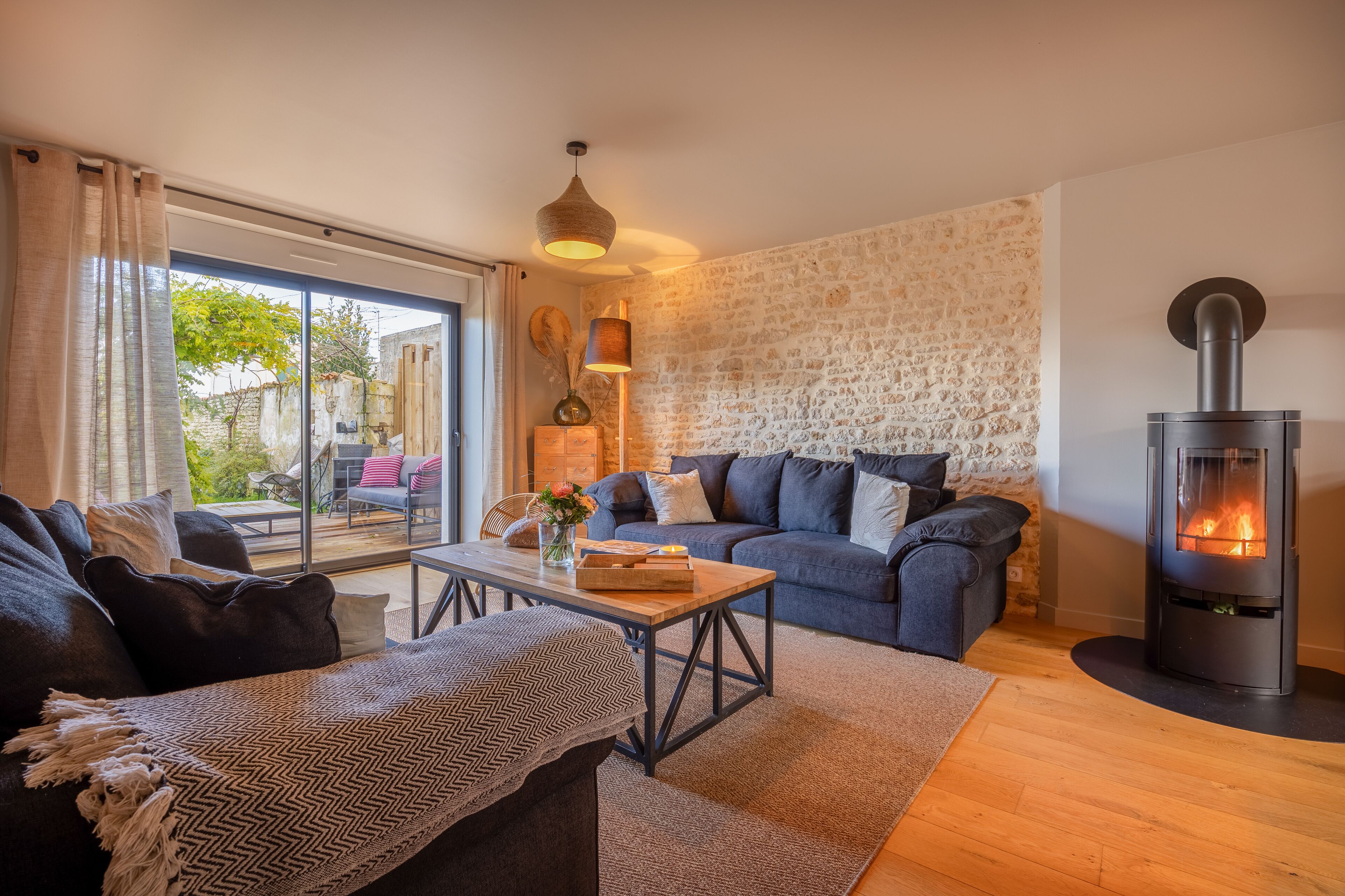 Smart TV, fireplace, DVD player, foosball