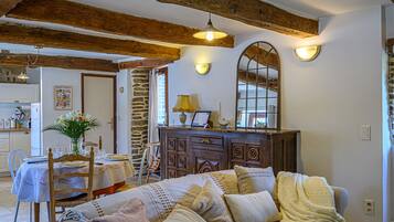 Télévision, cheminée