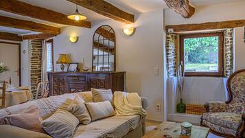 Télévision, cheminée