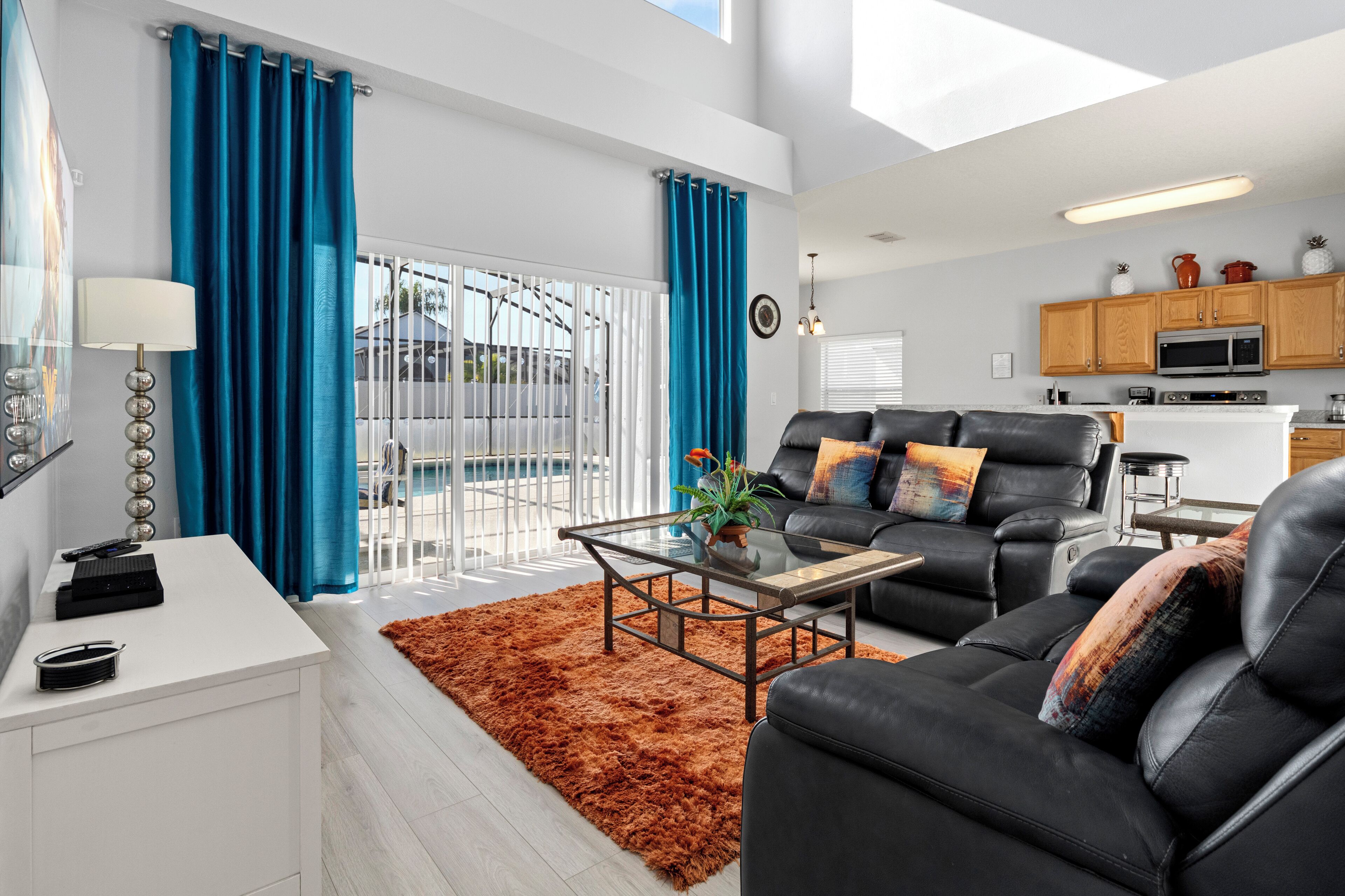 Smart TV, video games