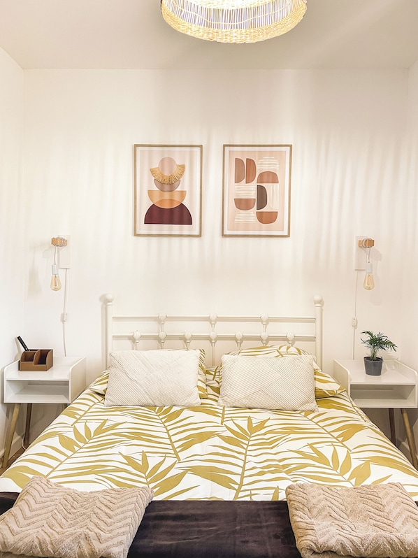 1 bedroom, iron/ironing board, WiFi, bed sheets