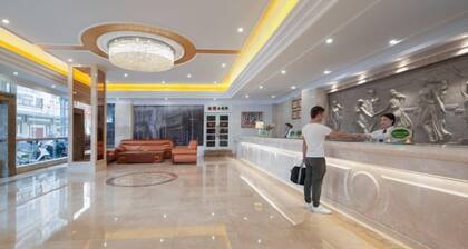 Kaiping Lingdu Starbar Hotel (Jiangmen Kaiping Coach Terminal Yihua Plaza Branch)