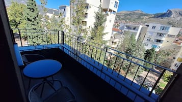 Superior Double or Twin Room, 1 Bedroom, Non Smoking, City View | 1 bilik tidur, peralatan tempat tidur premium, tilam berlapik