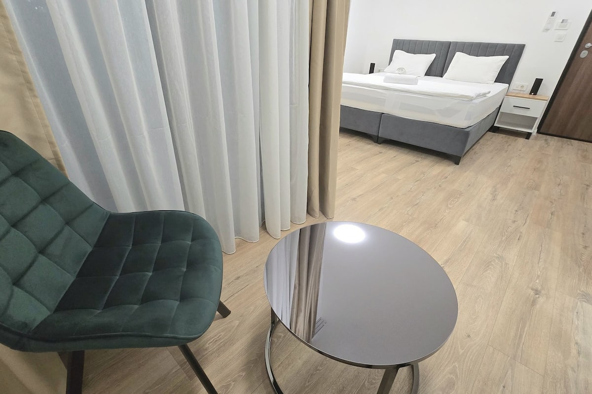 Doppia Standard, 1 camera da letto, non fumatori, vista città | 1 camera, biancheria da letto di alta qualità, materassi a doppio strato