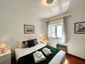 1 bedroom, iron/ironing board, free WiFi, bed sheets - LAGOS OCEAN BREEZE 1 by HOMING (Lagos)