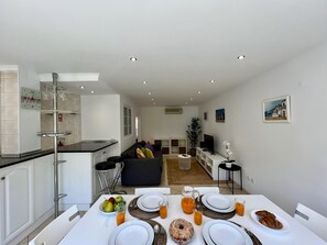 Dining - VILAMOURA EXPERIENCE by HOMING (Vilamoura)