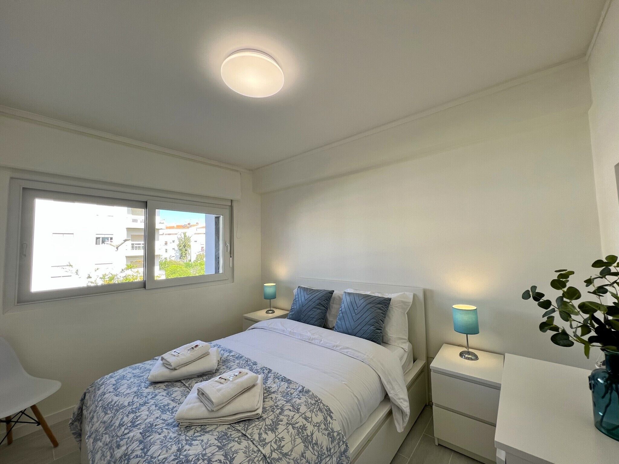 2 多间卧室、熨斗/熨衣板、免费 WiFi、床单