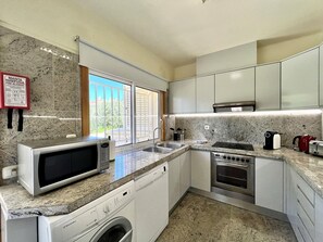 Fridge, microwave, oven, dishwasher