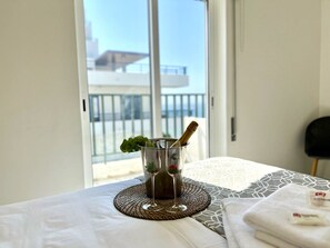 2 bedrooms, iron/ironing board, free WiFi, bed sheets - QUARTEIRA OCEAN BREEZE 1 WITH POOL by HOMING (Quarteira)