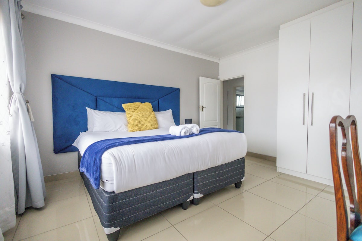 Apartamento executivo | 3 quartos, roupas de cama premium, individualmente decorados