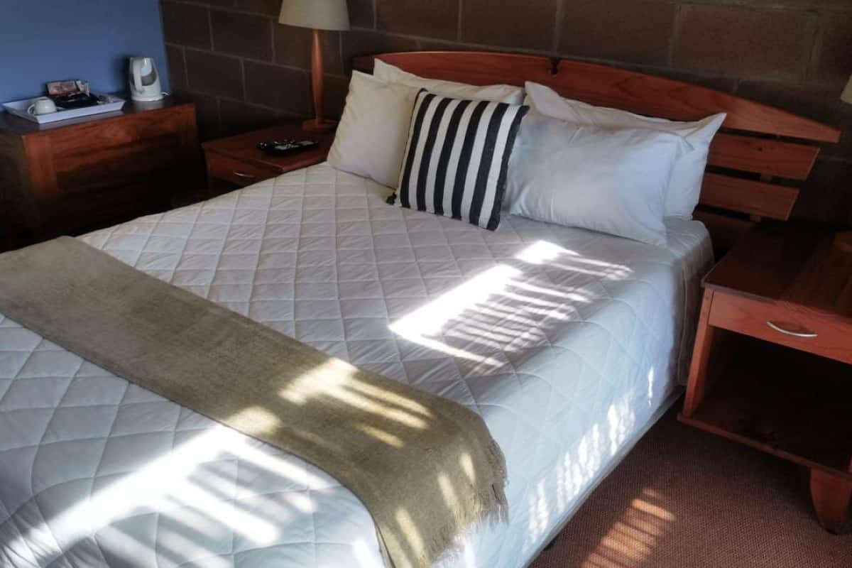 Quarto casal conforto | 3 quartos, roupas de cama premium, individualmente decorados