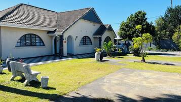 Exclusive House | Living area