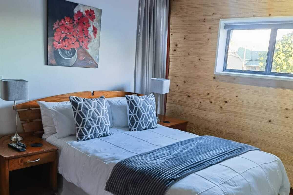 Quarto casal luxo | 3 quartos, roupas de cama premium, individualmente decorados