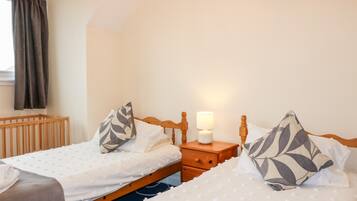 4 bedrooms, individually decorated, individually furnished, free WiFi