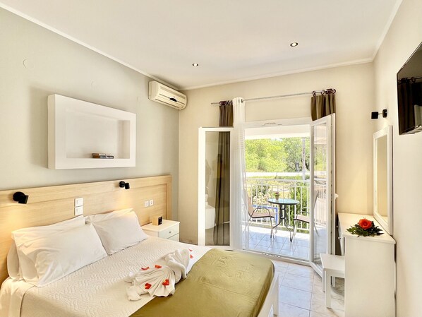 10 chambres, fer et planche Ă repasser, Wi-Fi gratuit, draps fournis