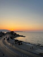 客房内保险箱、遮光窗帘、隔音、熨斗/熨衣板